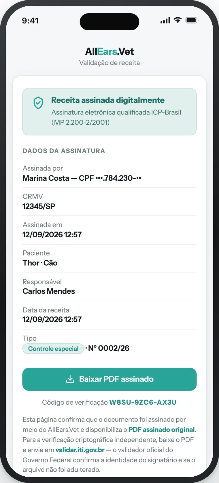 Public verification page for the prescription open on a phone, showing who signed, the CRMV, patient, guardian and the button to download the signed PDF